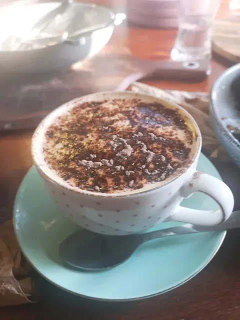 Mango's Nuts Cafe & Restaurant