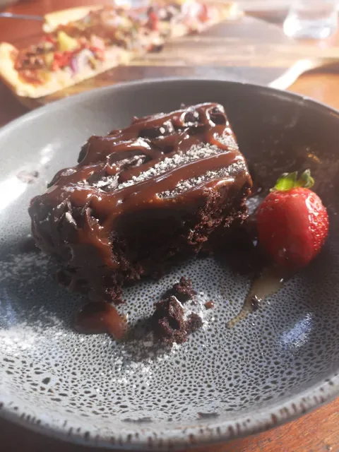 Mango's Nuts Cafe & Restaurant