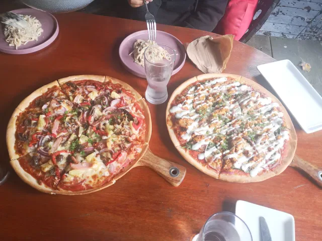 Mango's Nuts Cafe & Restaurant
