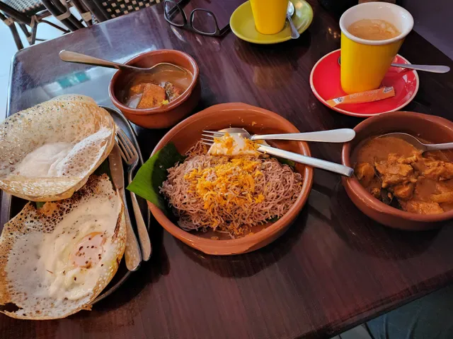 Manu's cafe and restaurant