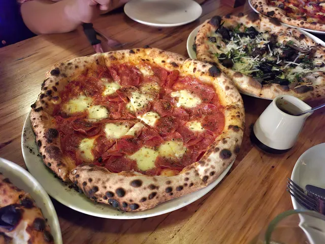 Matto Napoletano Pizzeria