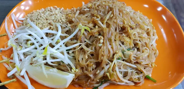 Me Dee Thai Restaurant