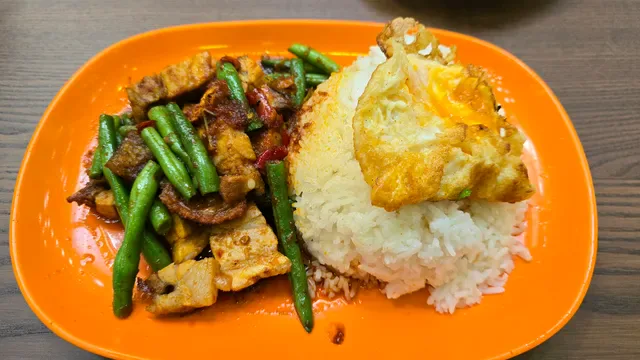 Me Dee Thai Restaurant