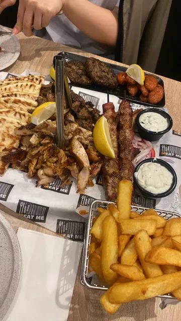 MEAT ME SOUVLAKERI