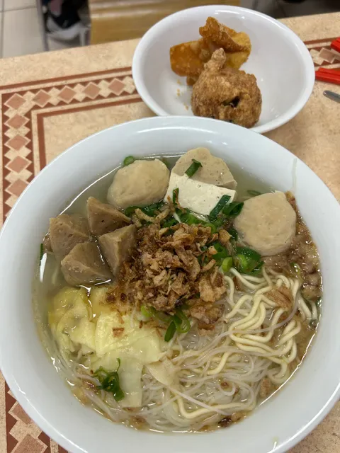 Meetbowl
