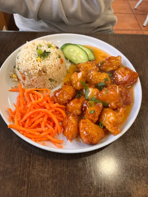 Melton Pho