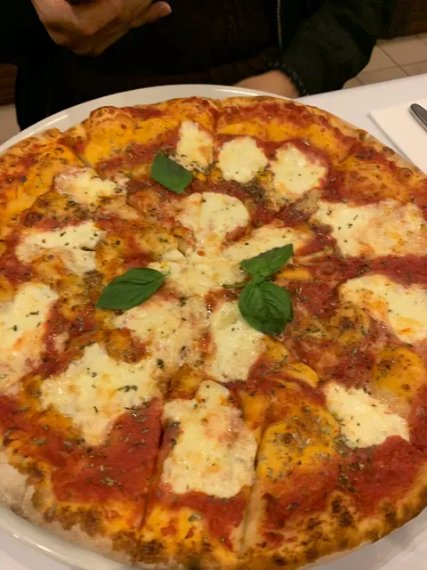 Mercadante Woodfired Pizzeria