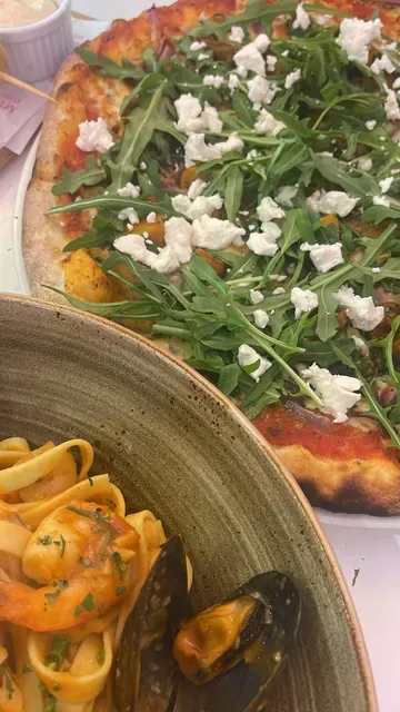 Mercadante Woodfired Pizzeria