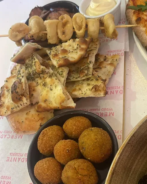 Mercadante Woodfired Pizzeria