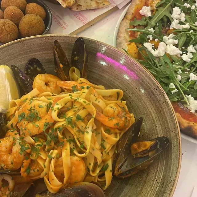 Mercadante Woodfired Pizzeria