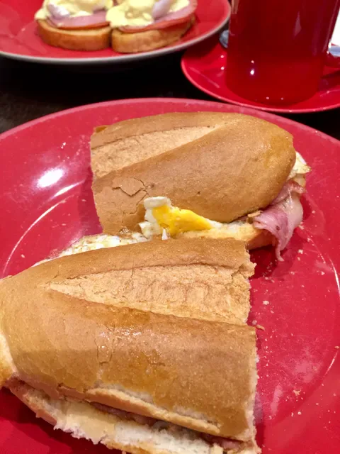 Mishou's Cafe