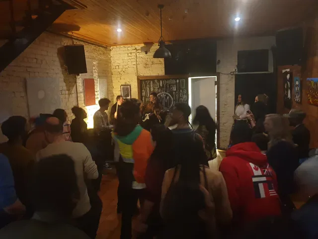 Miss Moses Bar