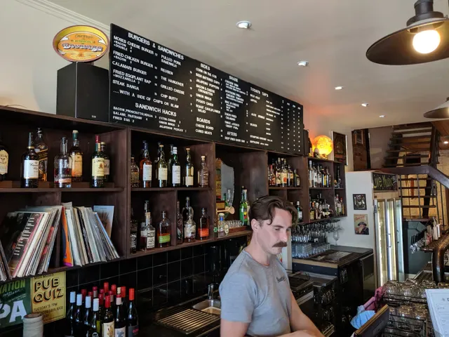 Miss Moses Bar