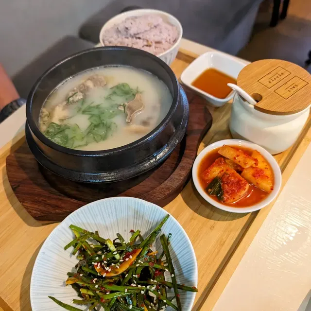 Misty Pot Korean Grill & Bar