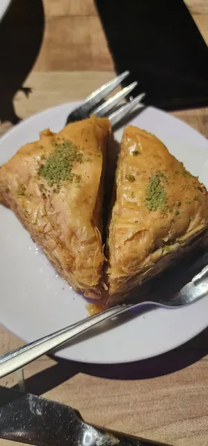 MIXITY Restaurant and Cafe