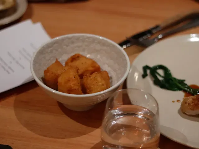 Moke Dining