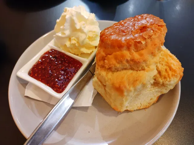 Momentum Cafe