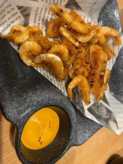 Momoco Sushi San