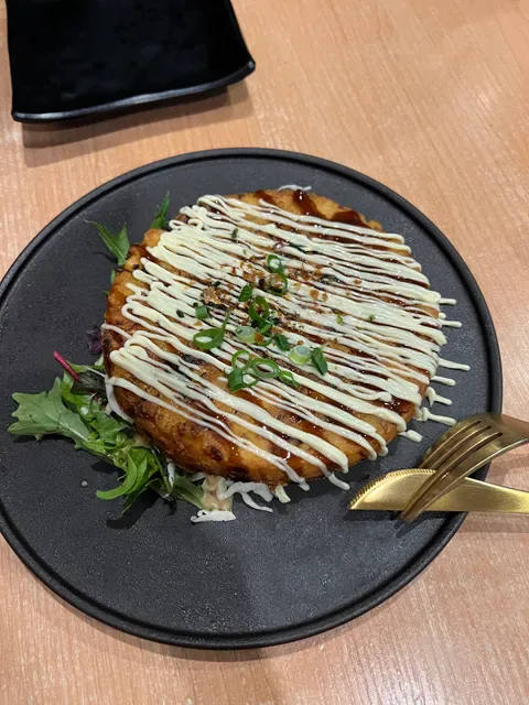 Momoco Sushi San