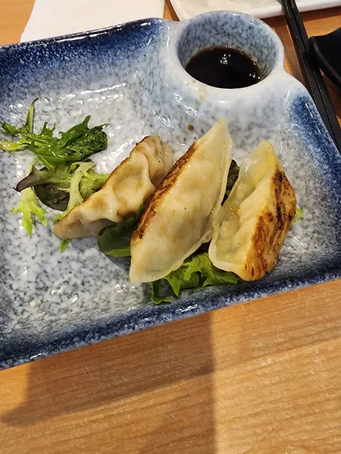 Momoco Sushi San