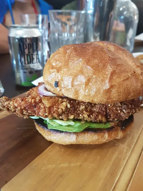 Monroe's Burgers & Beers