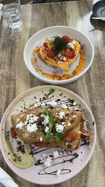 Montania Cafe - Bar - Restaurant