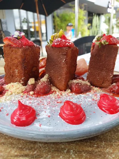 Montania Cafe - Bar - Restaurant