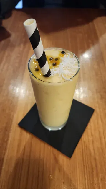 Montania Cafe - Bar - Restaurant