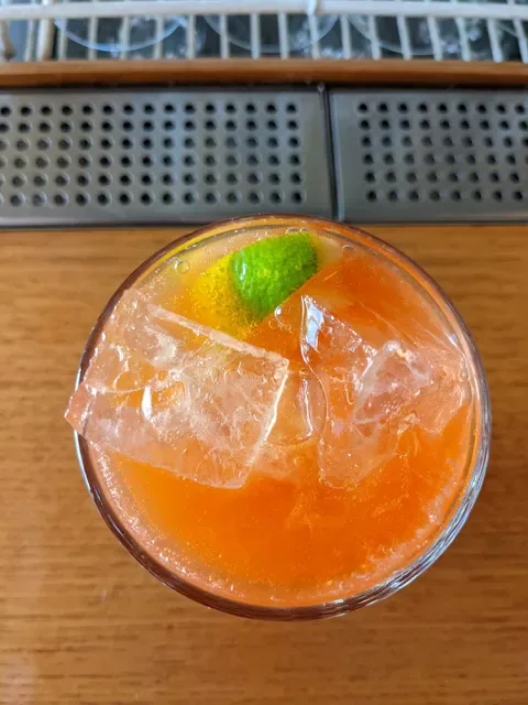 Montys Bar