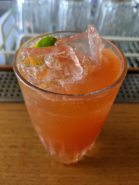 Montys Bar