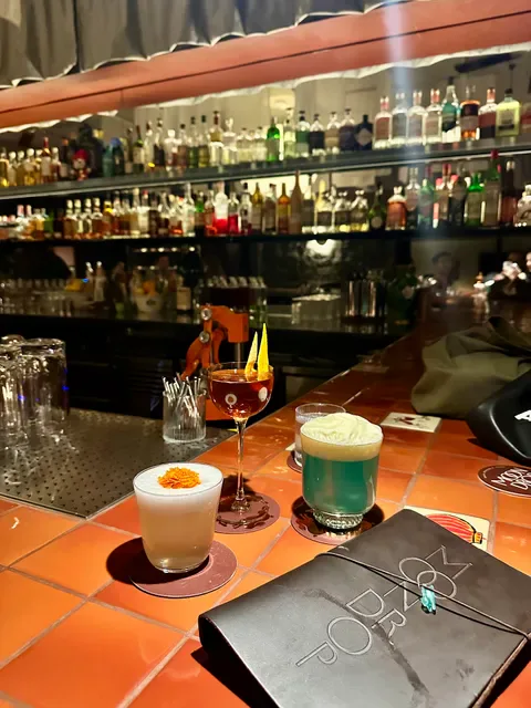 Moondrop Bar