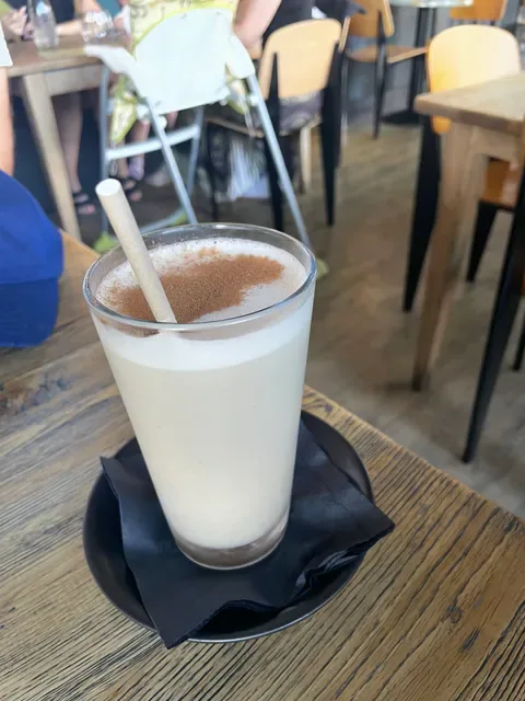 Mothers Instinct cafe & Bar