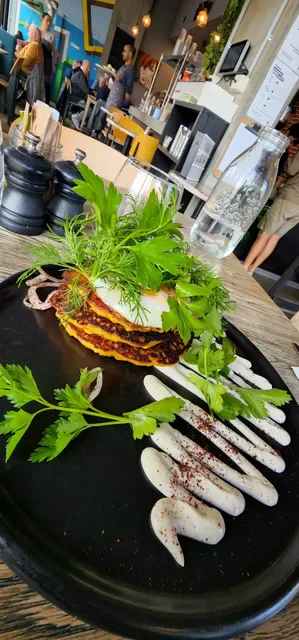 Mothers Instinct cafe & Bar