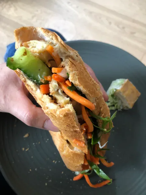 Mr & Mrs Banhmi