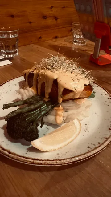 Mr Brooks Stonegrill & Bar