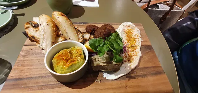 Mr.Percival Cafe & Restaurant