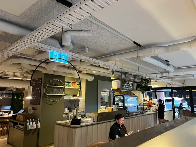 Mr.Percival Cafe & Restaurant