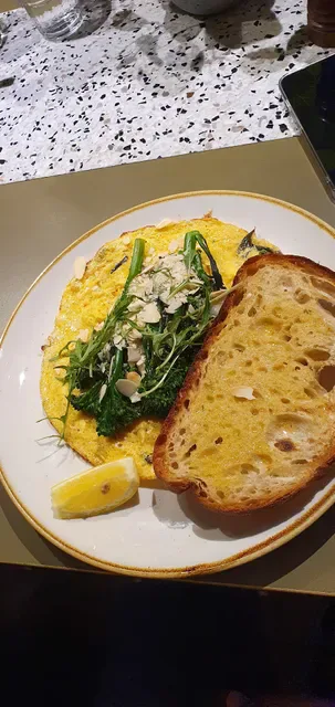 Mr.Percival Cafe & Restaurant