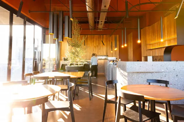 Mr Robertson Cafe