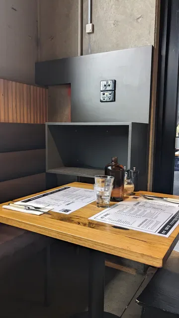 Mr Robertson Cafe