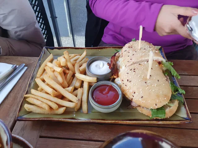 Mr Robertson Cafe