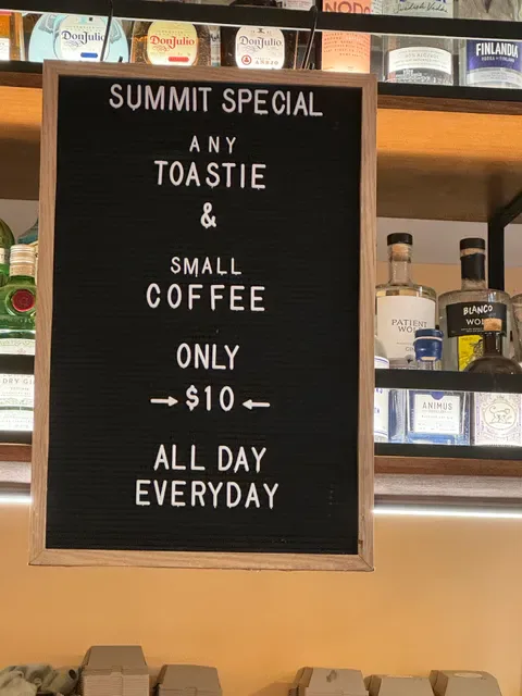 Mr. Summit Cafe City Road