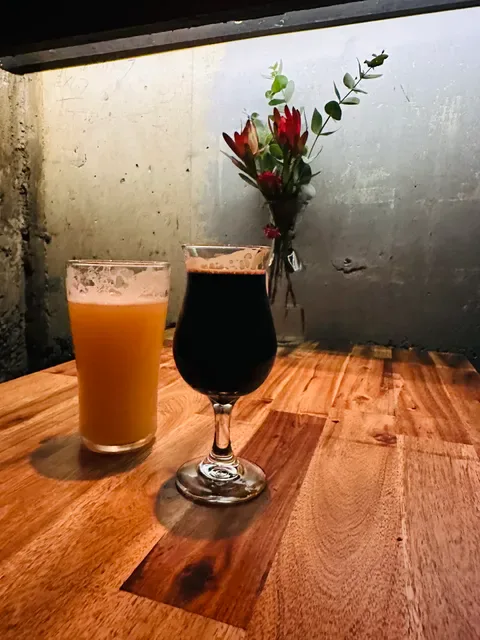 Mr West Bar & Bottle Shop