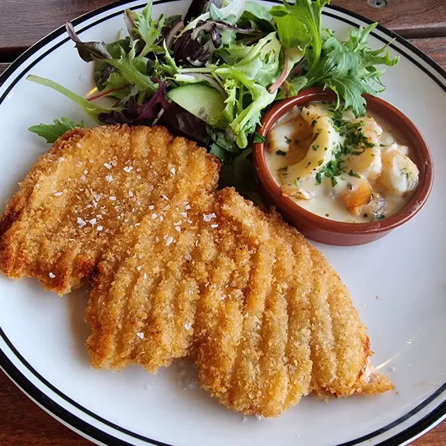Ms Peacock Restaurant & Bar