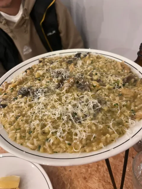 Mulino Woodfire Pizzeria