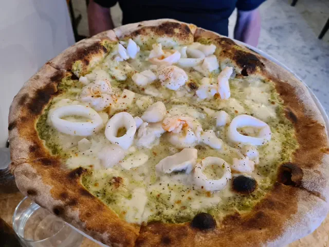 Mulino Woodfire Pizzeria