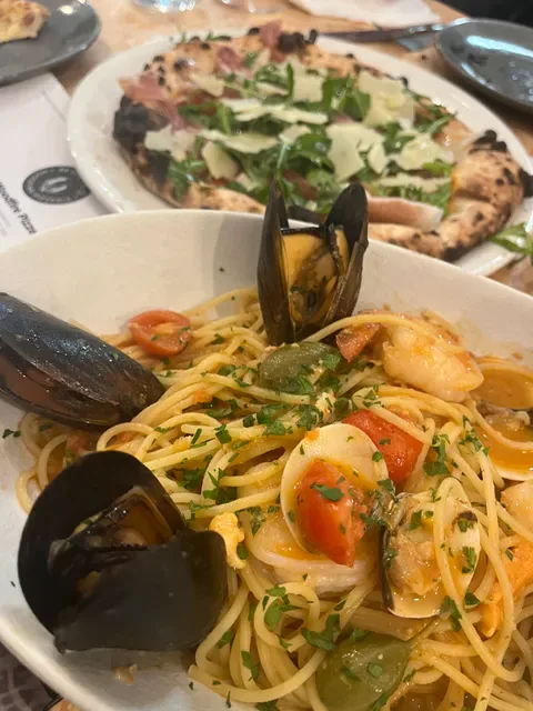 Mulino Woodfire Pizzeria