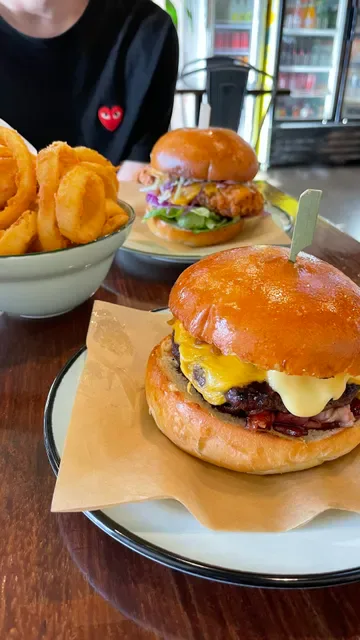 Mum's Burger Kitchen