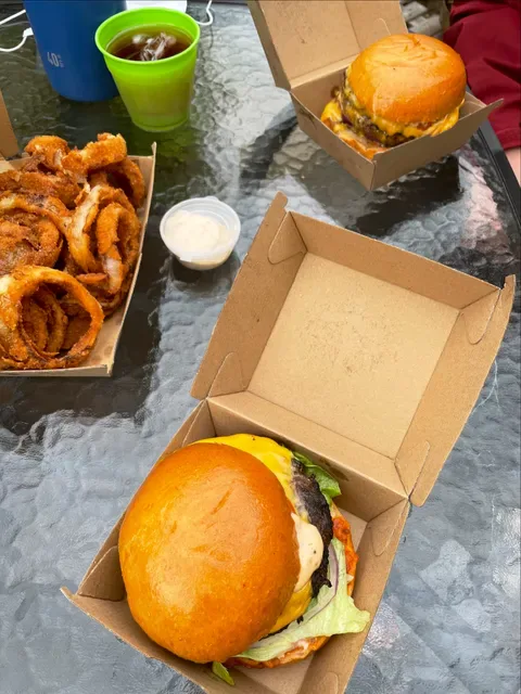 Mum's Burger Kitchen
