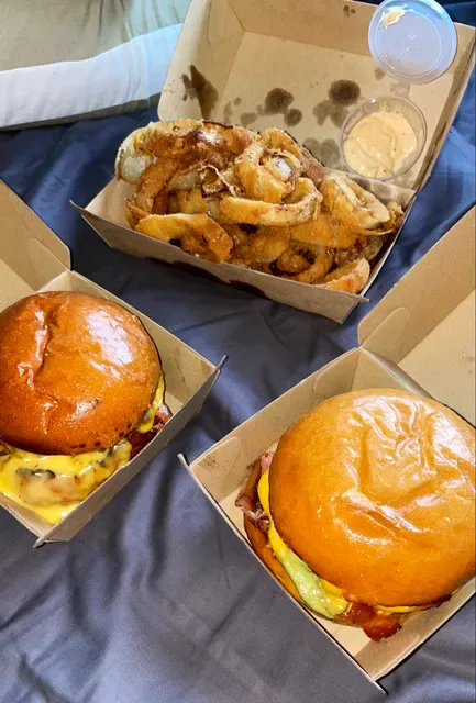 Mum's Burger Kitchen